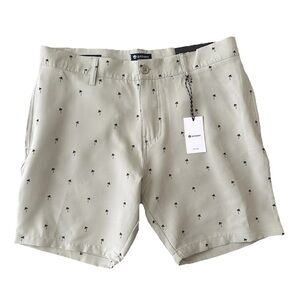 SPERRY 8” Tech Shorts NWT